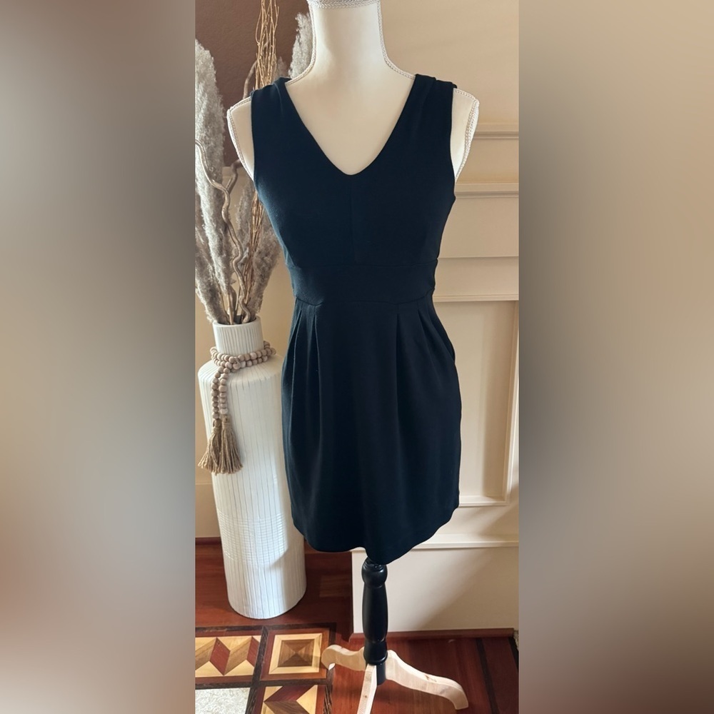 GAP Classic Black Mini Dress Size 2